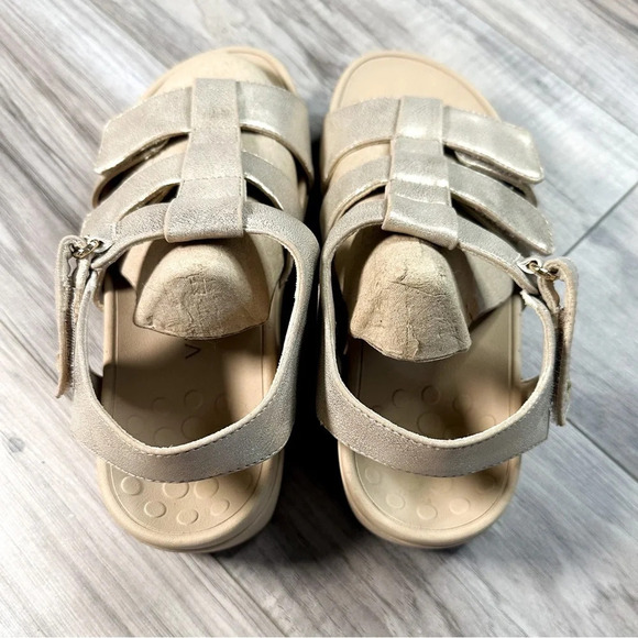 Vionic Women’s Tami Platform Wedge Sandal - Champagne - Picture 6 of 9